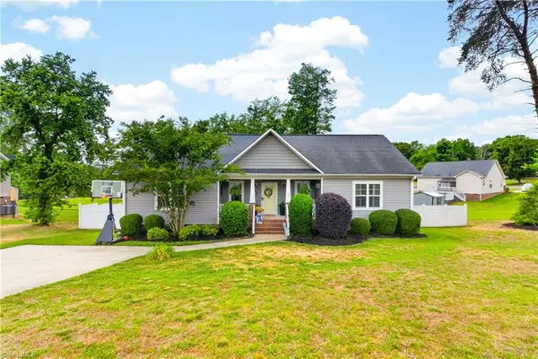4319 Brown Oaks Road, Randleman, NC 27317