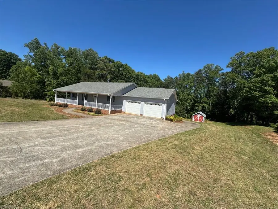 6543 Nc Highway 66 S, King, NC 27021 - #2