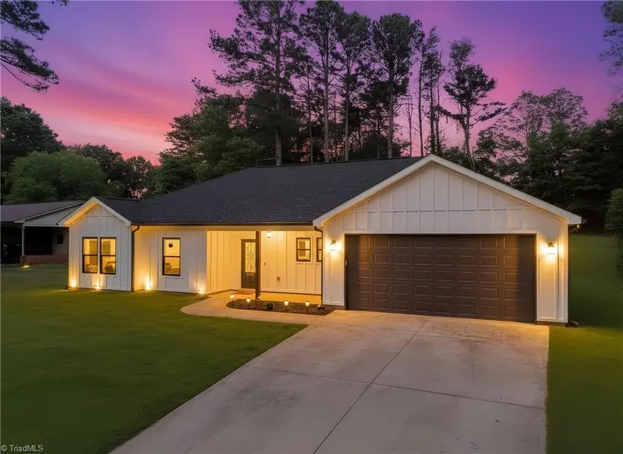 1026 Fye Drive, Newton, NC 28658 - #3
