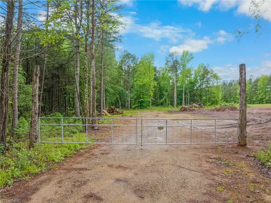 323 Jack Jowers Road, Lexington, NC 27295 - #2