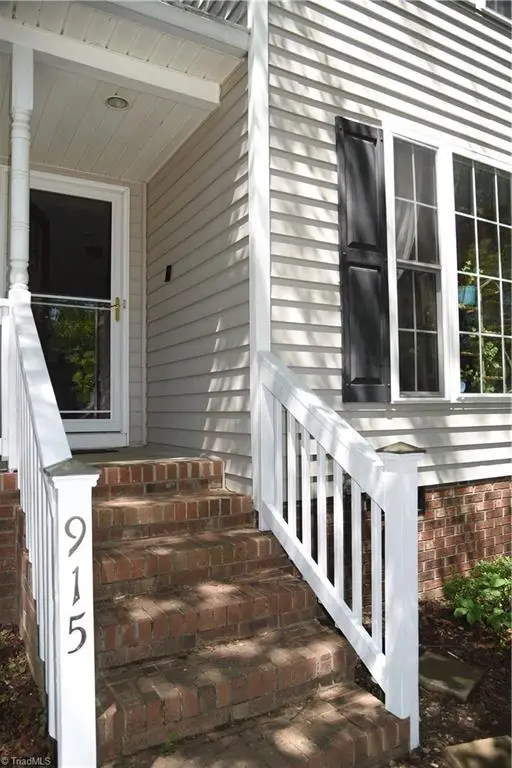 915 New Hampshire Drive, Jamestown, NC 27282 - #2