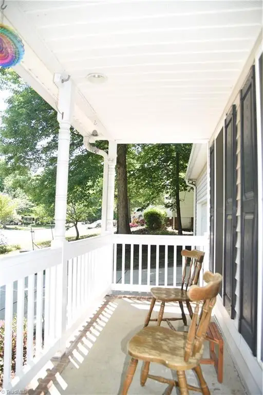 915 New Hampshire Drive, Jamestown, NC 27282 - #3