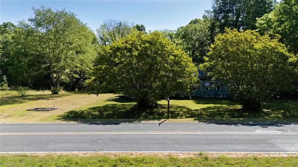1305 Bridgepoint Road, Greensboro, NC 27405 - #1