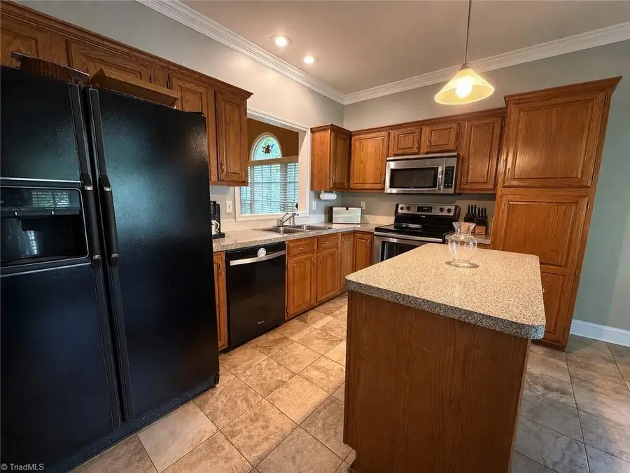 2194 Benwicke Drive, Pfafftown, NC 27040 - #3