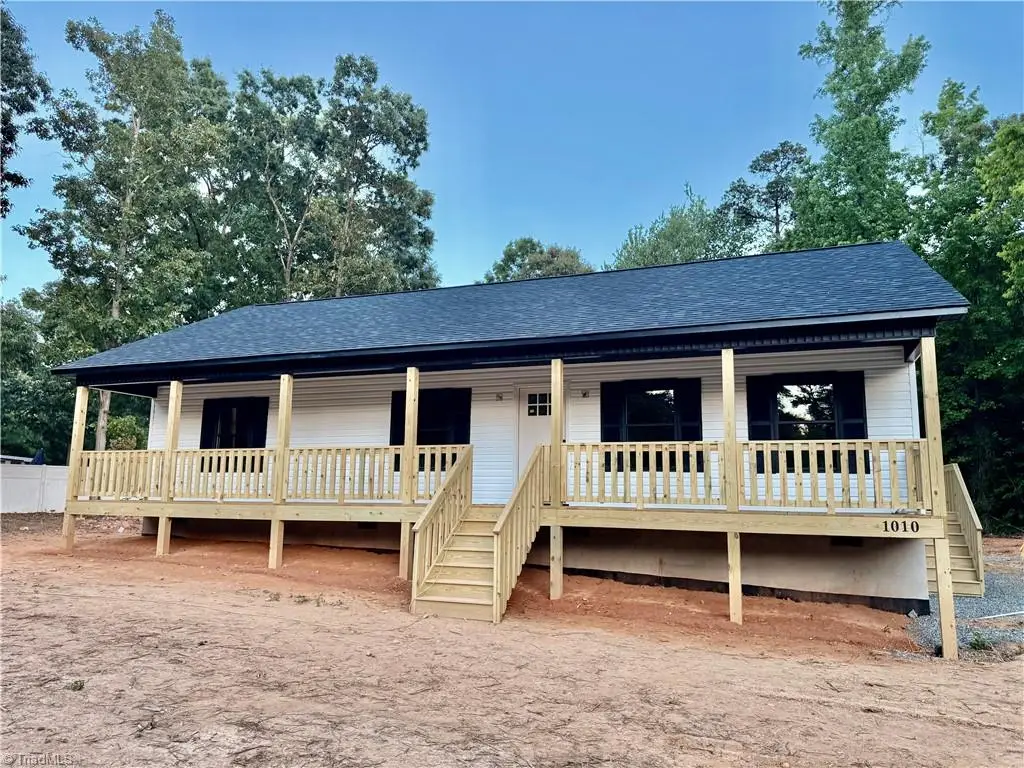 1010 High Rock Shores Drive, Lexington, NC 27292 - #1