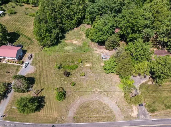 7250 Dennis Road, Walnut Cove, NC 27052