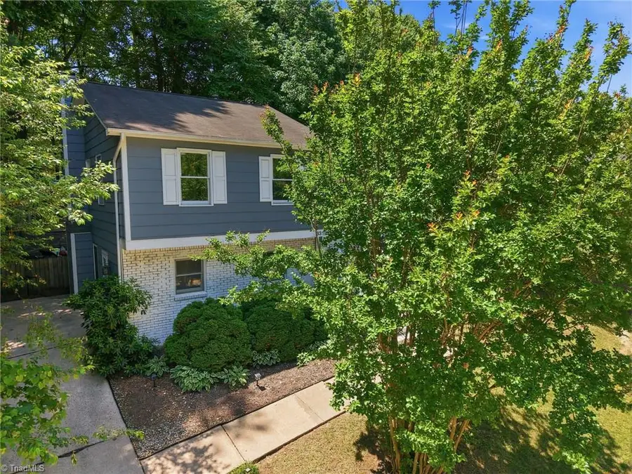 3319 Argyle Lane, Greensboro, NC 27406 - #3