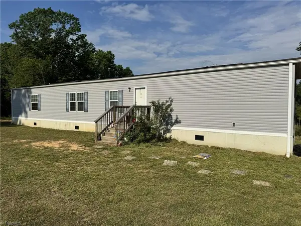 3673 Nc Highway 66, Westfield, NC 27053