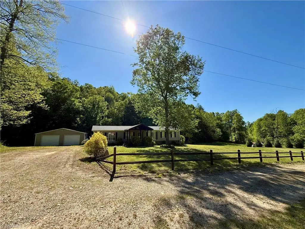 1038 Blackburn Hollow Road, Purlear, NC 28665 - #1