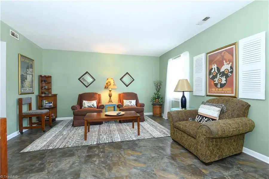 5735 Bramblegate Road #E, Greensboro, NC 27409 - #3