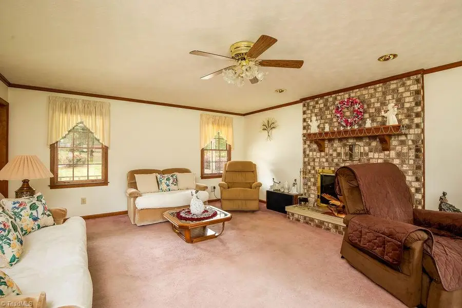423 Walnut Grove Road, Archdale, NC 27263 - #3