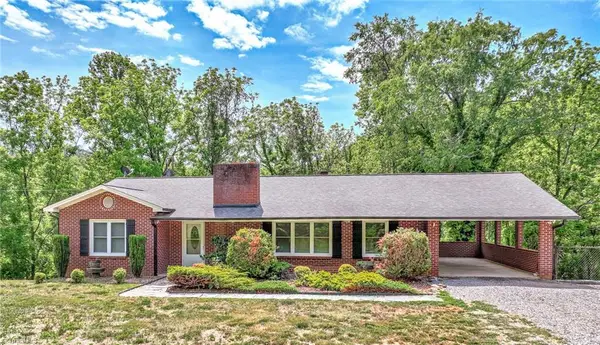335 Reddies Osborne Lane, North Wilkesboro, NC 28659