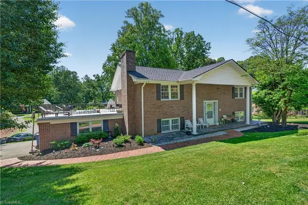 648 Knollwood Drive, Mount Airy, NC 27030