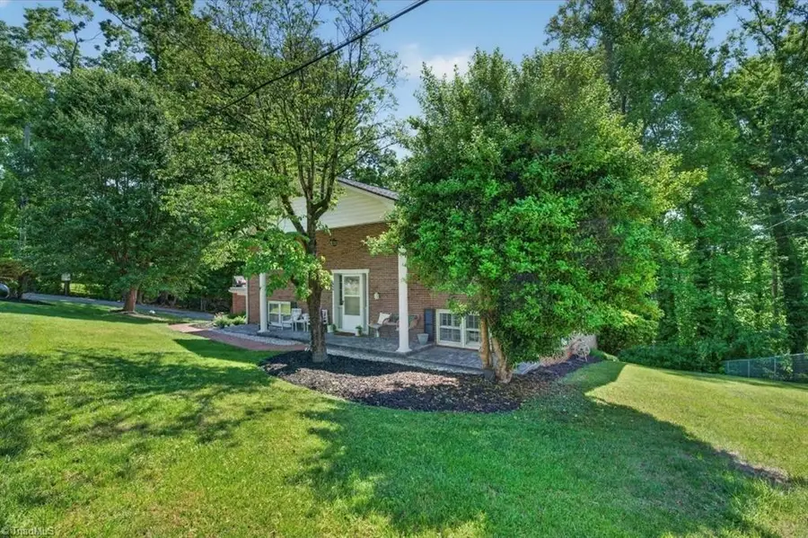 648 Knollwood Drive, Mount Airy, NC 27030 - #2