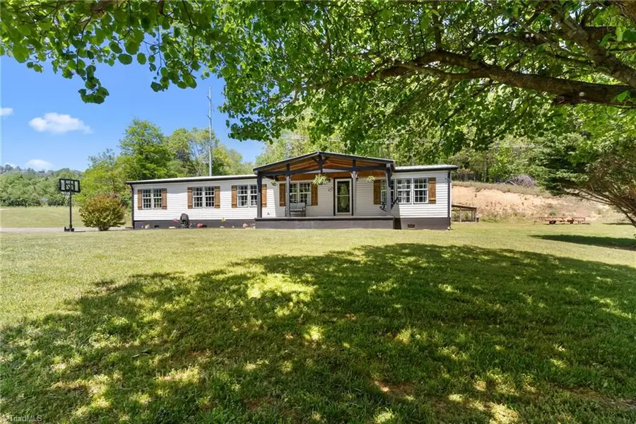 152 Pioneer Ridge, Sparta, NC 28675 - #2
