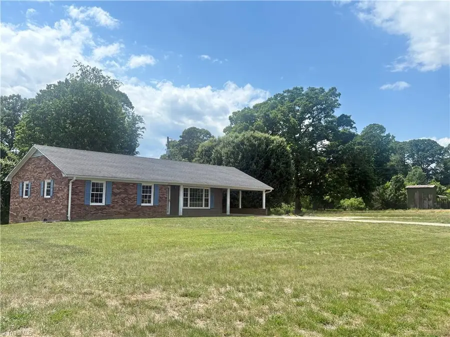 3625 Austin Little Mtn Road, Roaring River, NC 28669 - #3