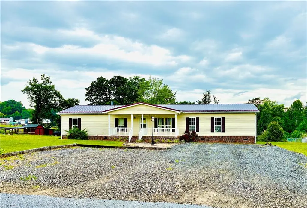 185 Mountain Dale Drive, North Wilkesboro, NC 28659 - #1