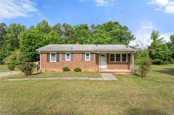 9569 Ridgeville Road, Leasburg, NC 27291