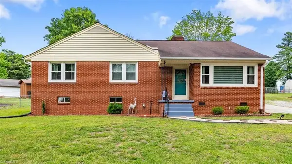206 Forestrose Drive, Lexington, NC 27295