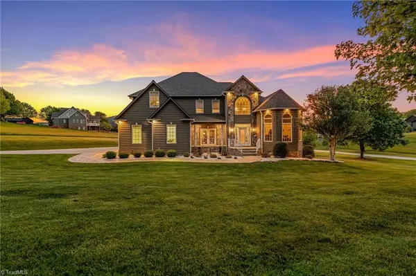 891 Olde Charter Circle, Jefferson, NC 28640