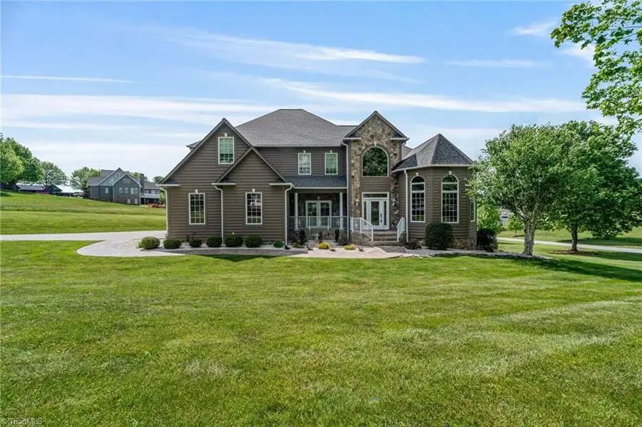 891 Olde Charter Circle, Jefferson, NC 28640 - #2