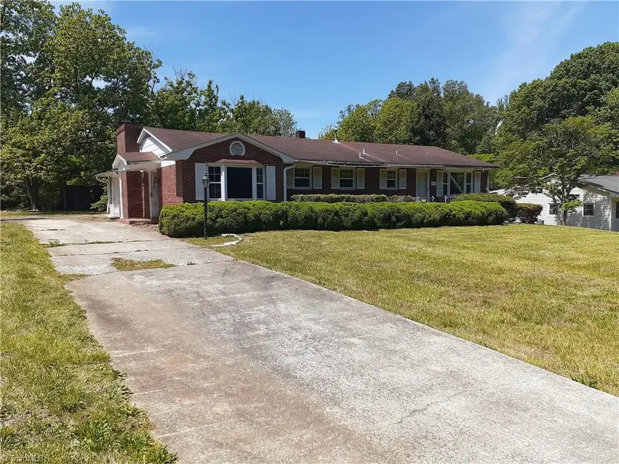1546 Harvest Drive, Winston Salem, NC 27101 - #3
