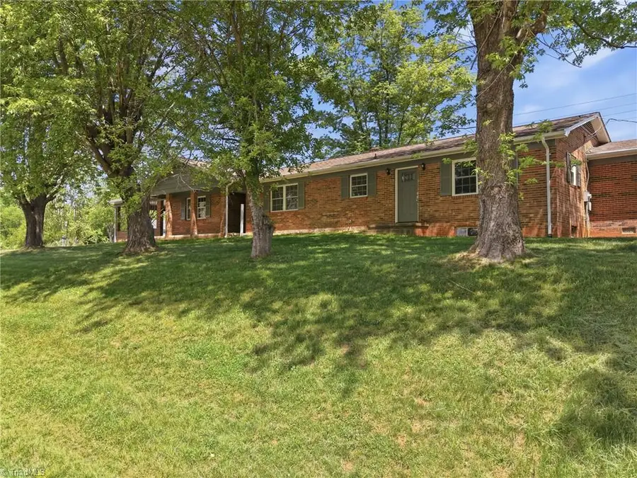 954-1 Parsonsville Road, Purlear, NC 28665 - #3