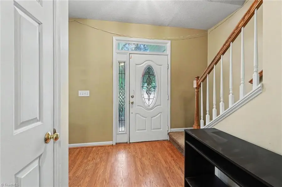 945 Biloxi Avenue, Kernersville, NC 27284 - #2