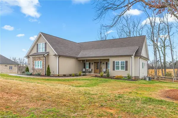 8410 Peony Drive, Stokesdale, NC 27357