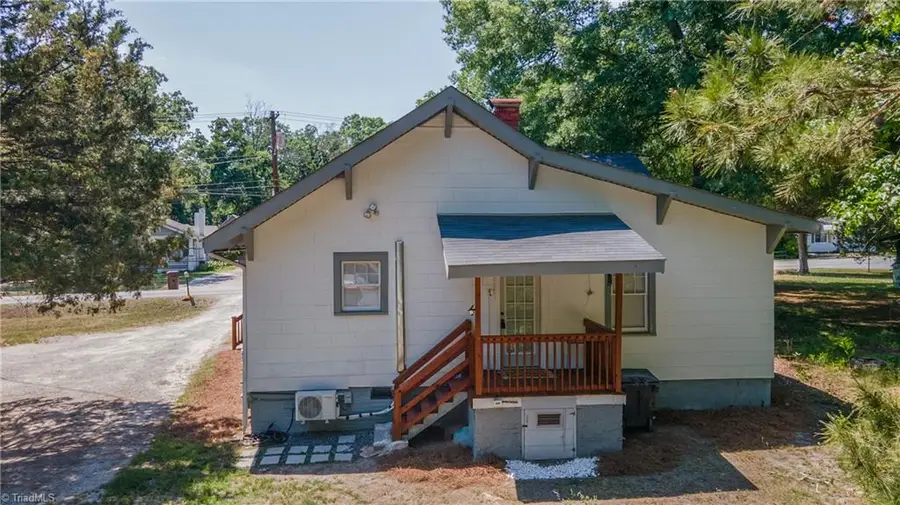 1006 Gordon Street, High Point, NC 27260 - #3