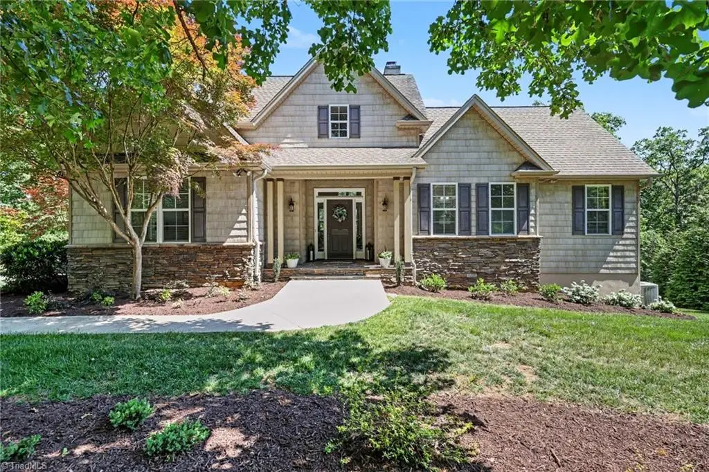242 Harbor Drive E, Lexington, NC 27292 - #1