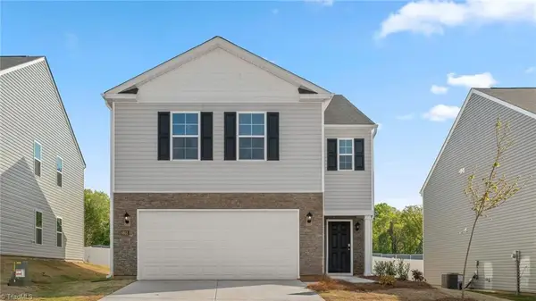 205 Beechwood Circle, Thomasville, NC 27360