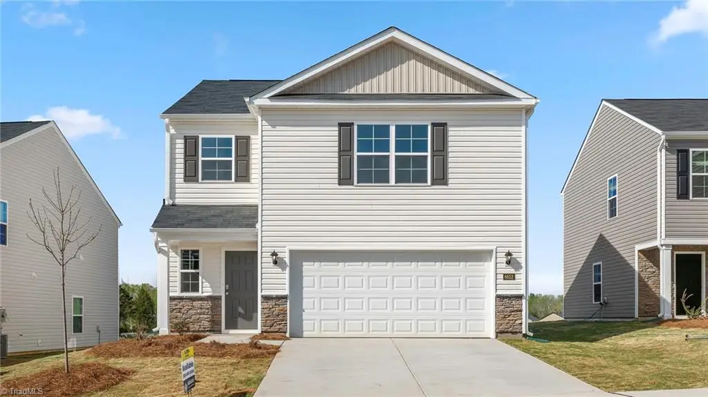203 Beechwood Circle, Thomasville, NC 27360 - #1