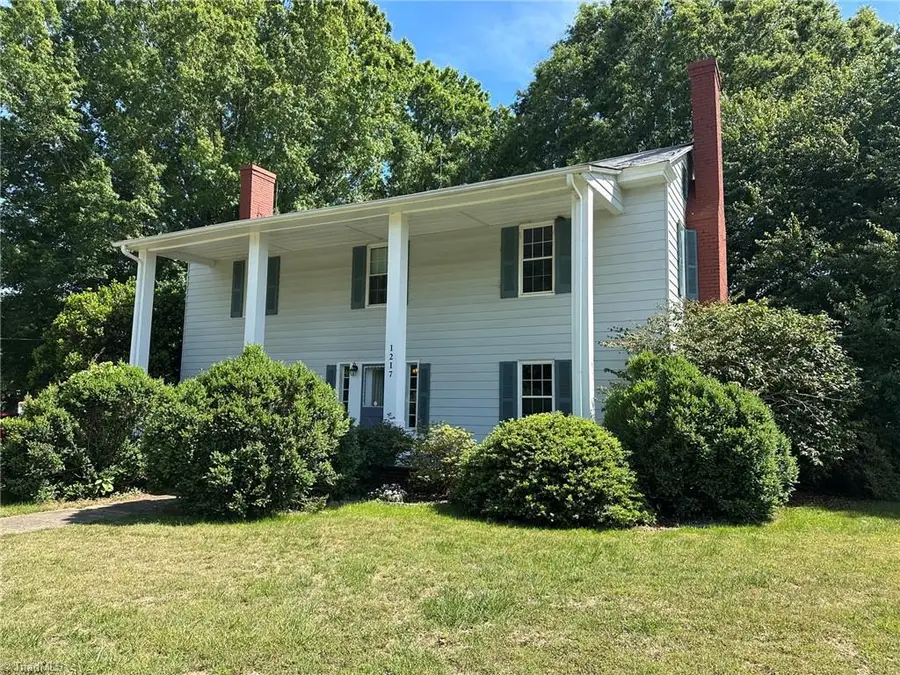 1217 W Main Street, Yadkinville, NC 27055 - #3
