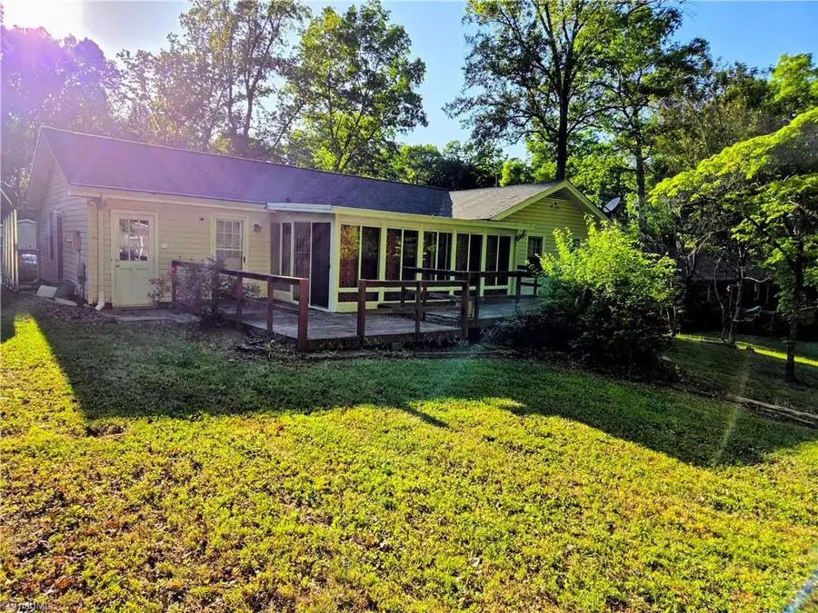 516 Dogwood Court, High Point, NC 27260 - #3