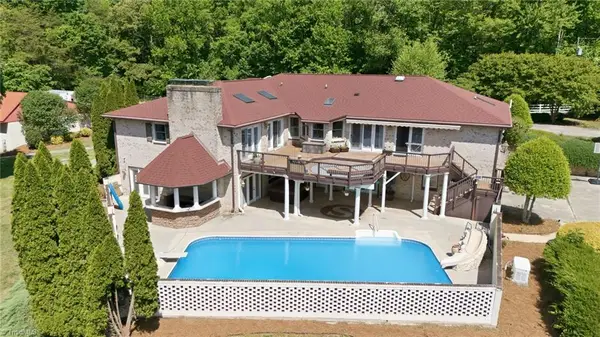 6580 Old Valley School Road, Kernersville, NC 27284