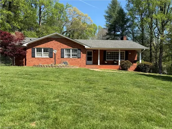 125 James Street, Elkin, NC 28621