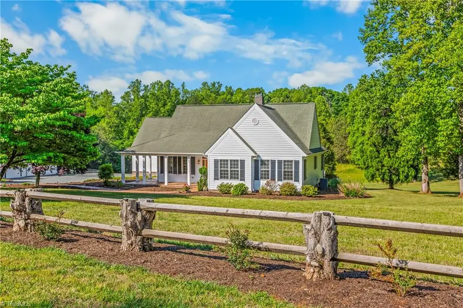 7950 Haviland Court, Pfafftown, NC 27040 - #2