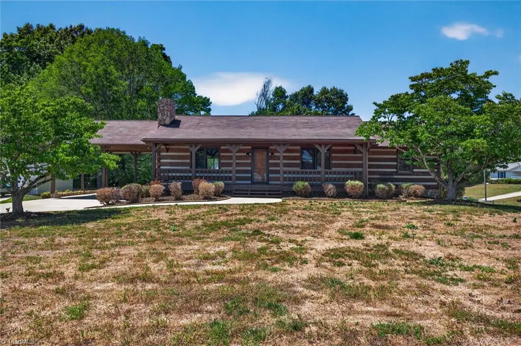 7000 Oakridge Drive, Lexington, NC 27295 - #1