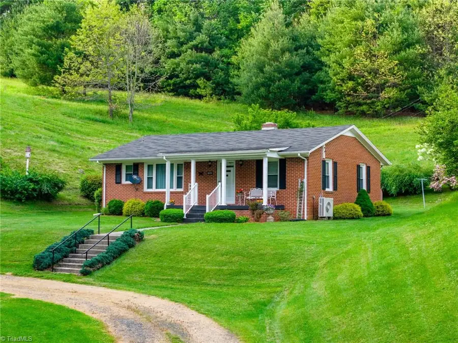 8693 Nc Highway 88 E, Laurel Springs, NC 28644 - #2