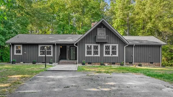 6401 Staffordshire Drive, Archdale, NC 27263
