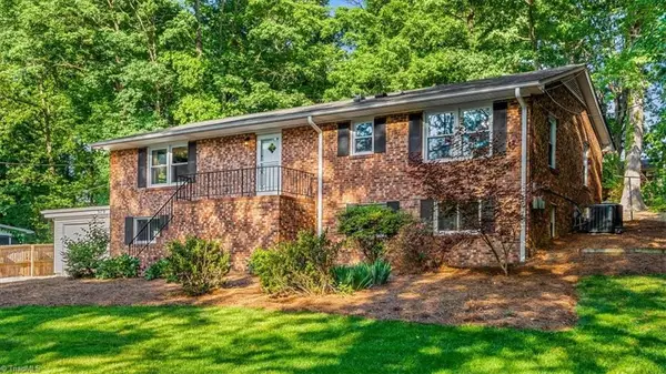509 Valleybrook Drive, Jamestown, NC 27282