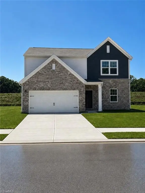 979 Riverbank Drive, Kernersville, NC 27284