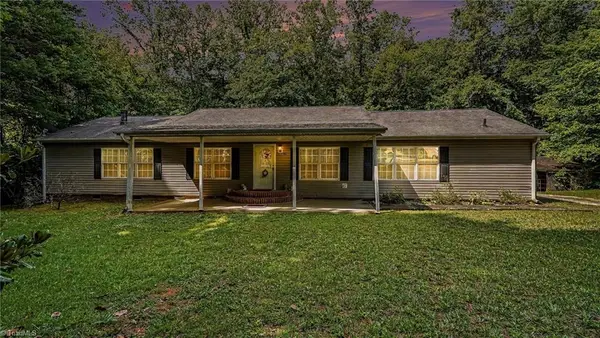 226 Greystone Drive, King, NC 27021