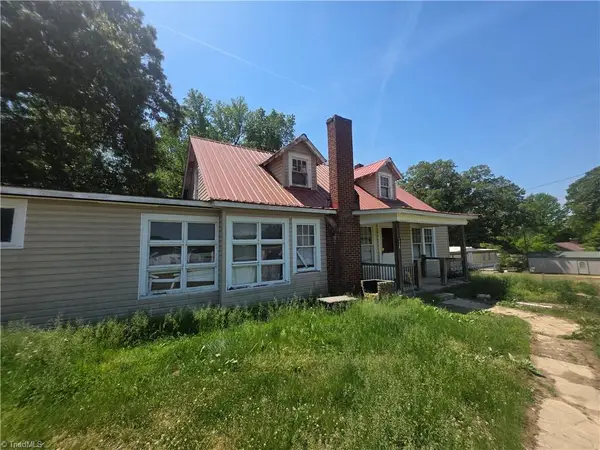 1050 Jacob Street, Thomasville, NC 27360