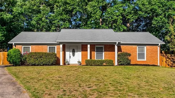 1928 Middlewood Court, High Point, NC 27265