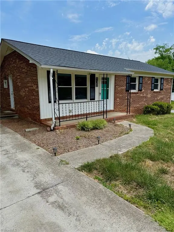 130 Arlington Avenue, Jonesville, NC 28642 - #2