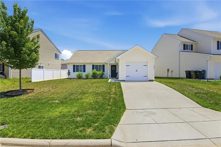 3904 Bissett Way, Greensboro, NC 27405 - #2