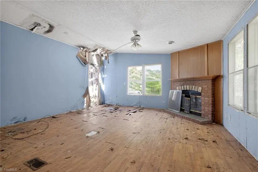 279 Windy Road, Fleetwood, NC 28626 - #3