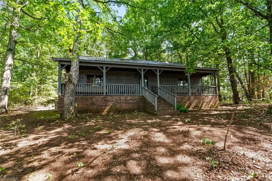 3607 Nc Highway 268, Pilot Mountain, NC 27041 - #2